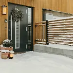 Eira Fjord With Firepit, Snowmobile And Free Snowshoes *