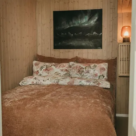 Eira Fjord Stay With Sauna, Boat And Fire Pit By The Fjord Appartement Tromsø