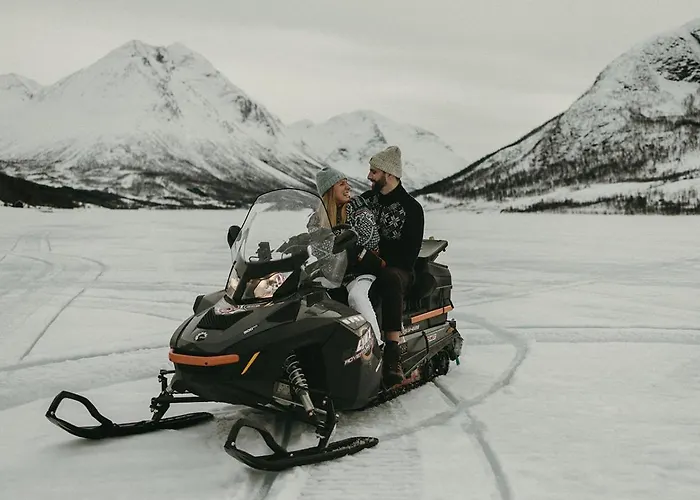 Eira Fjord With Firepit, Snowmobile And Free Snowshoes Апартаменты *