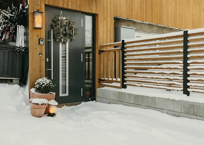 Eira Fjord With Firepit, Snowmobile And Free Snowshoes *
